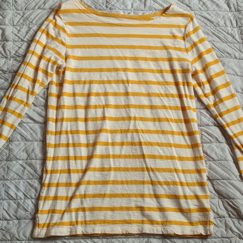 Old Navy long sleeve top